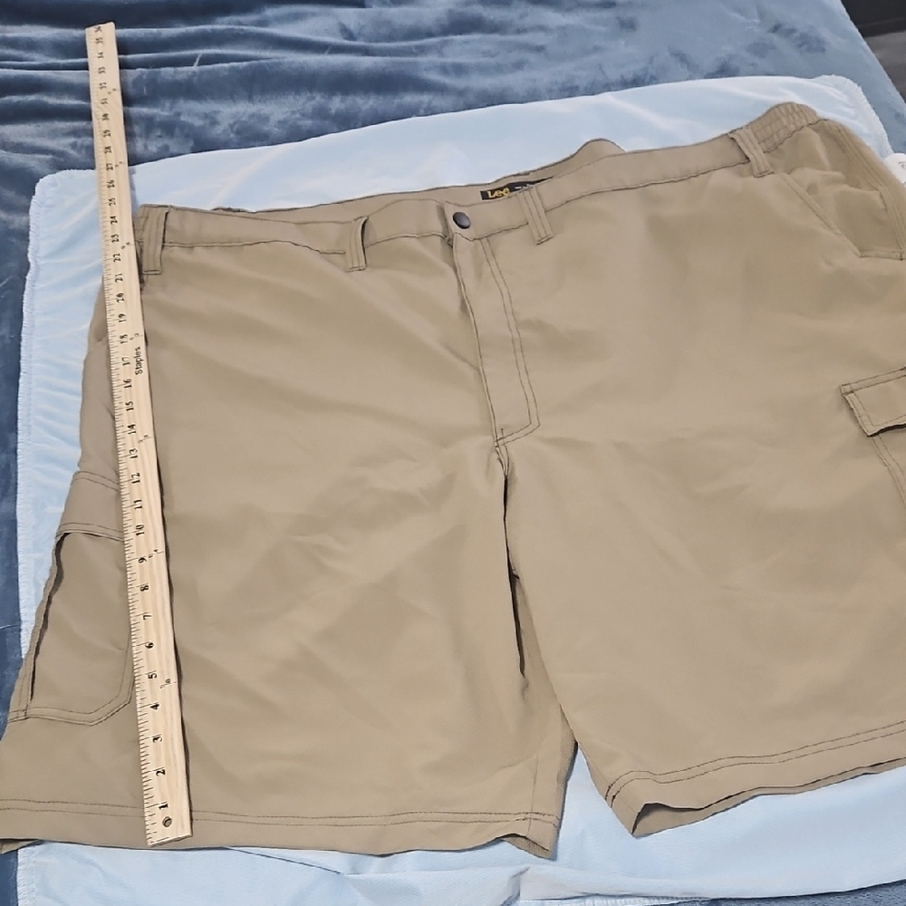 .Lee Tan Cargo Shorts Classic Cotton Size 54 - Picture 1 of 8